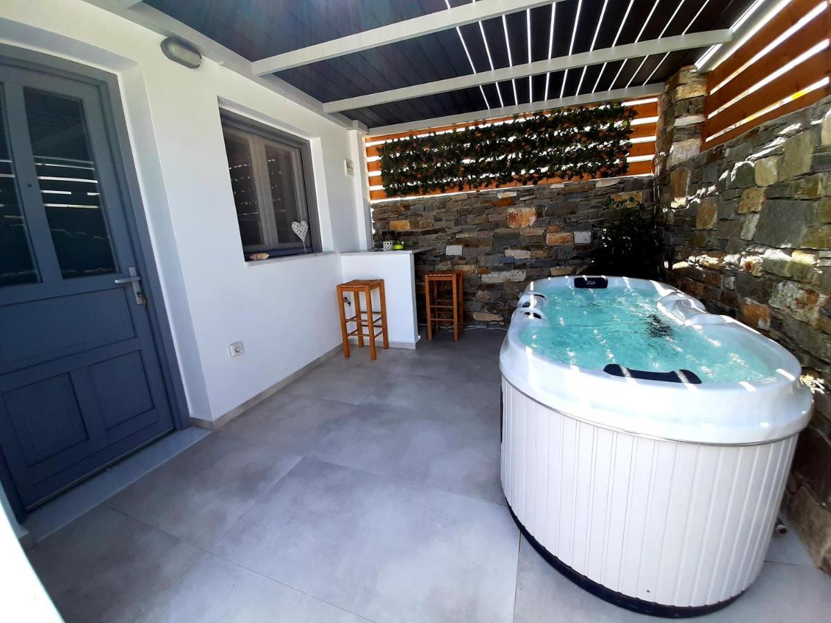 Blue View Villa Apartment #3 With Jacuzzi Parasporos Eksteriør bilde