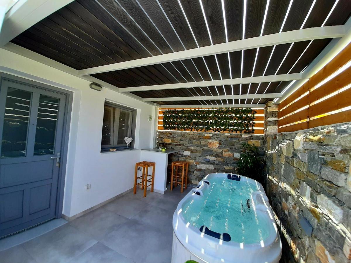 Blue View Villa Apartment #3 With Jacuzzi Parasporos Eksteriør bilde